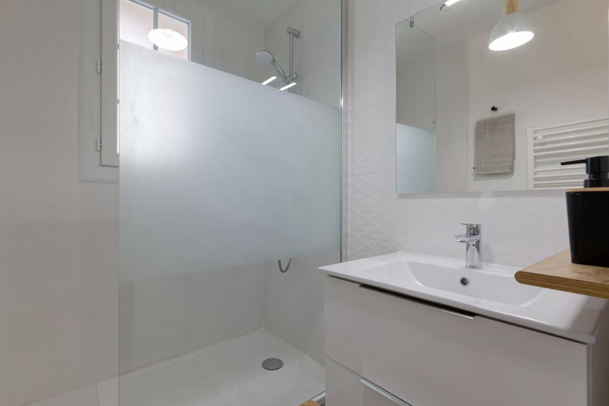 016- T2 Tropisme, Appart 1 Chambre,Clim,Wifi,Parking Монпельє Екстер'єр фото
